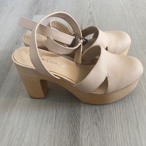 Tan heeled clogs - Free People